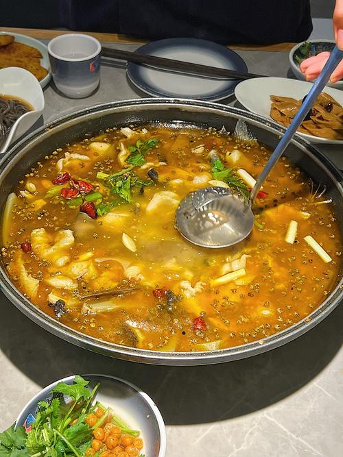 28元吃鱼花300取刺;吃鱼的花