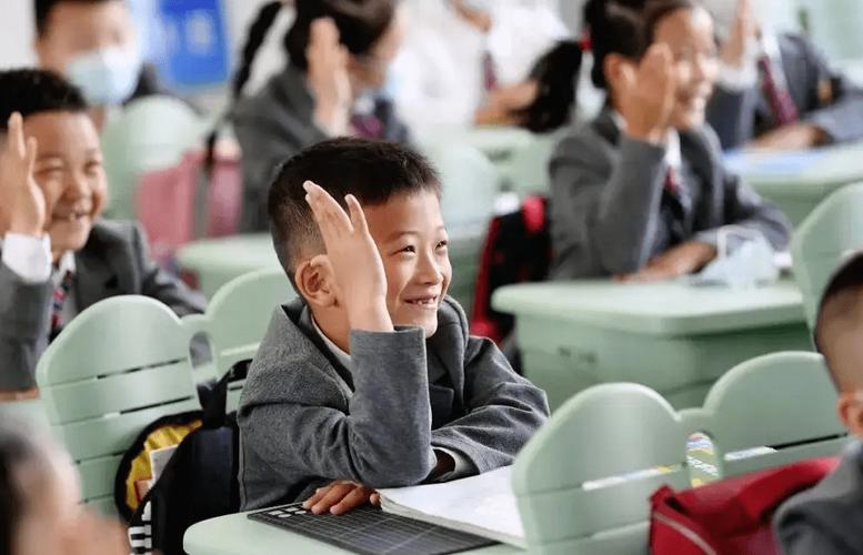 送孙子上学被撞身亡,奶奶送孙子上学遇车祸